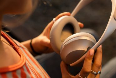 Bose, Gürültü Önleyici Özellikli Kulaklığı 700'ü Duyurdu