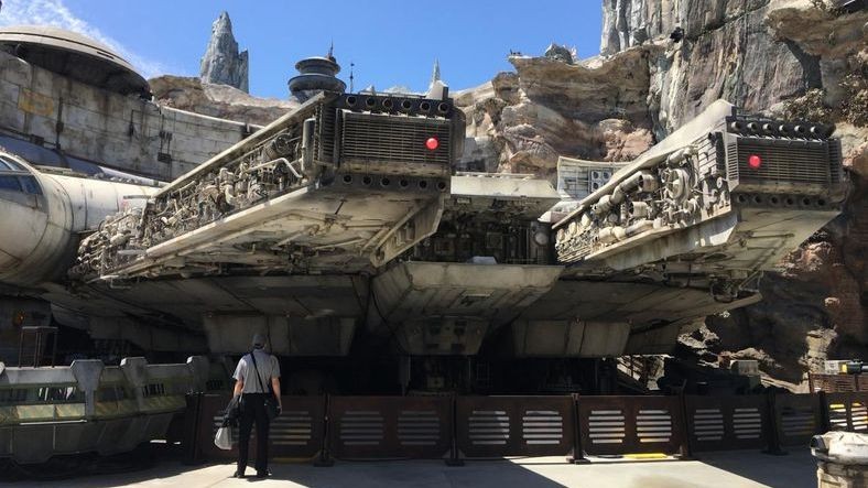 Disneyland’in Yeni Bölümü Star Wars Galaxy’s Edge Tanıtıldı
