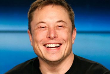 Elon Musk, Twitter Üzerinden Kendi Ürününün Reklamını Yaptı