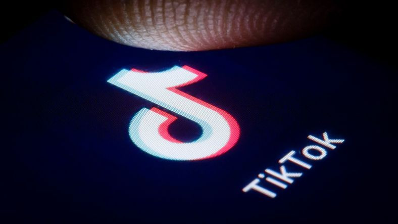 Eşi TikTok Kullanmasını Yasaklayan Kadın İntihar Etti