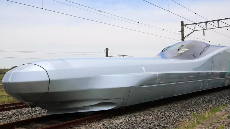 Japonya'nın Yeni Nesil Hızlı Treni Alfa-X'in Testi Başladı