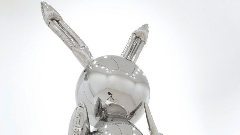 Jeff Koons’un ‘Rabbit’ Adlı Heykeli, Rekor Fiyata Satıldı