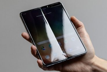 Samsung Galaxy Fold'un Çıkış Tarihi Ertelendi