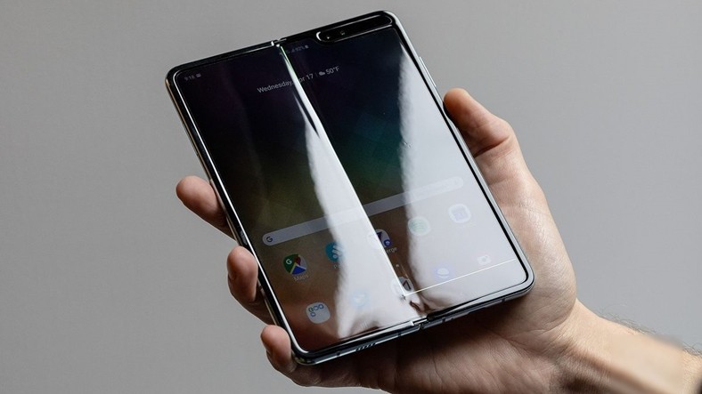 Samsung Galaxy Fold'un Çıkış Tarihi Ertelendi