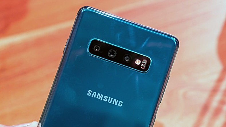 Samsung, Galaxy S10 Kamerasını Bir Kez Daha İyileştirdi