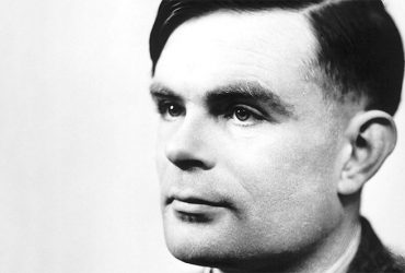 Alan Turing'in Fotoğrafı 50 Sterlin Üzerine Basılacak