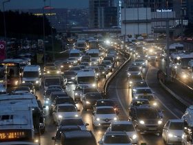 İstanbullular Her Gün Trafikte Ne Kadar Vakit Kaybediyor?